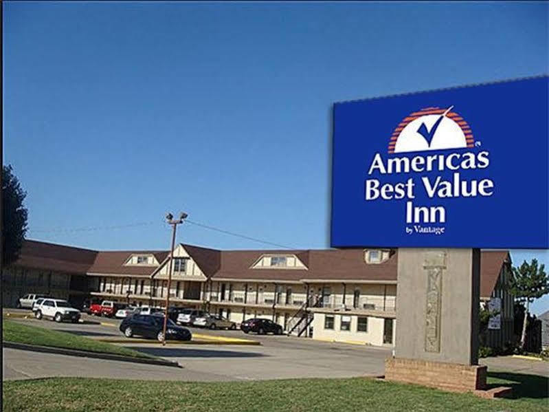 Executive Inn エドモンド エクステリア 写真